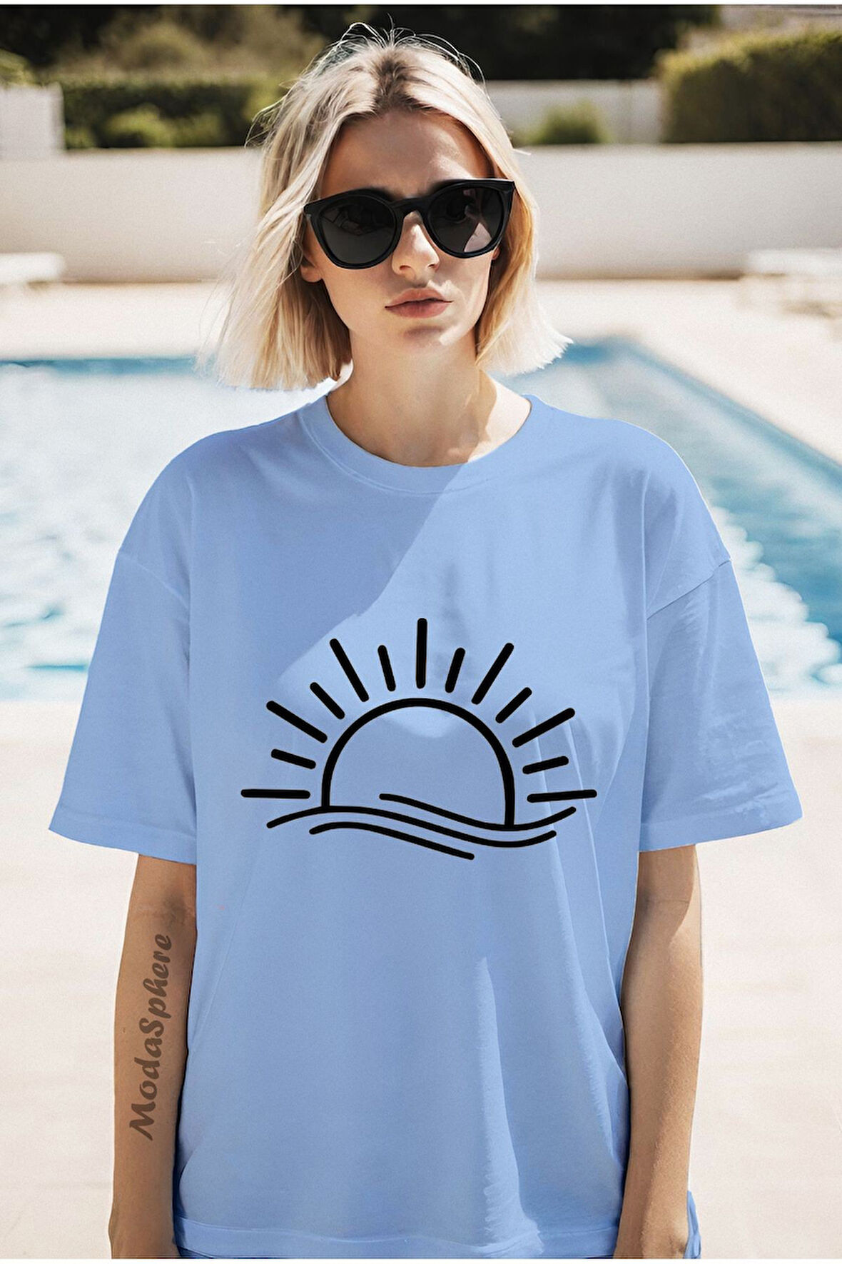 GÜNEŞ BASKILI BİSİKLET YAKA KISA KOLLU UNISEX TİŞÖRT