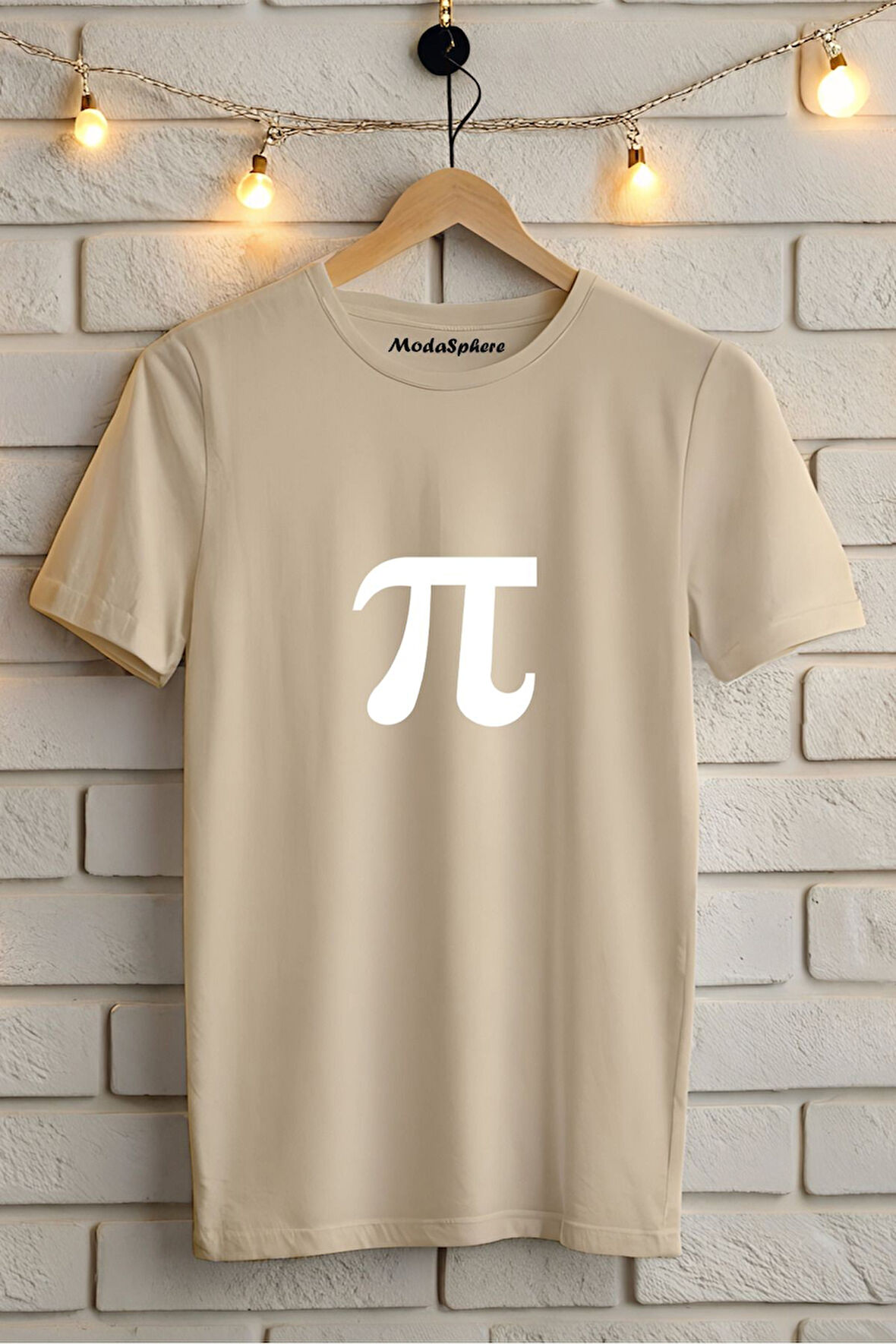 BEYAZ RENK Pİ BASKILI BİSİKLET YAKA KISA KOLLU UNISEX TİŞÖRT