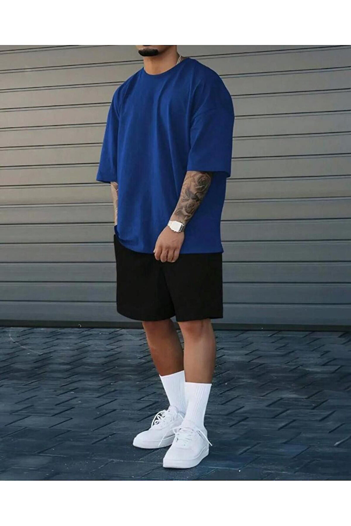 Baskısız Oversize Kalıp Kırmızı T-shirt ve Siyah Şortlu ikili Takım unisex