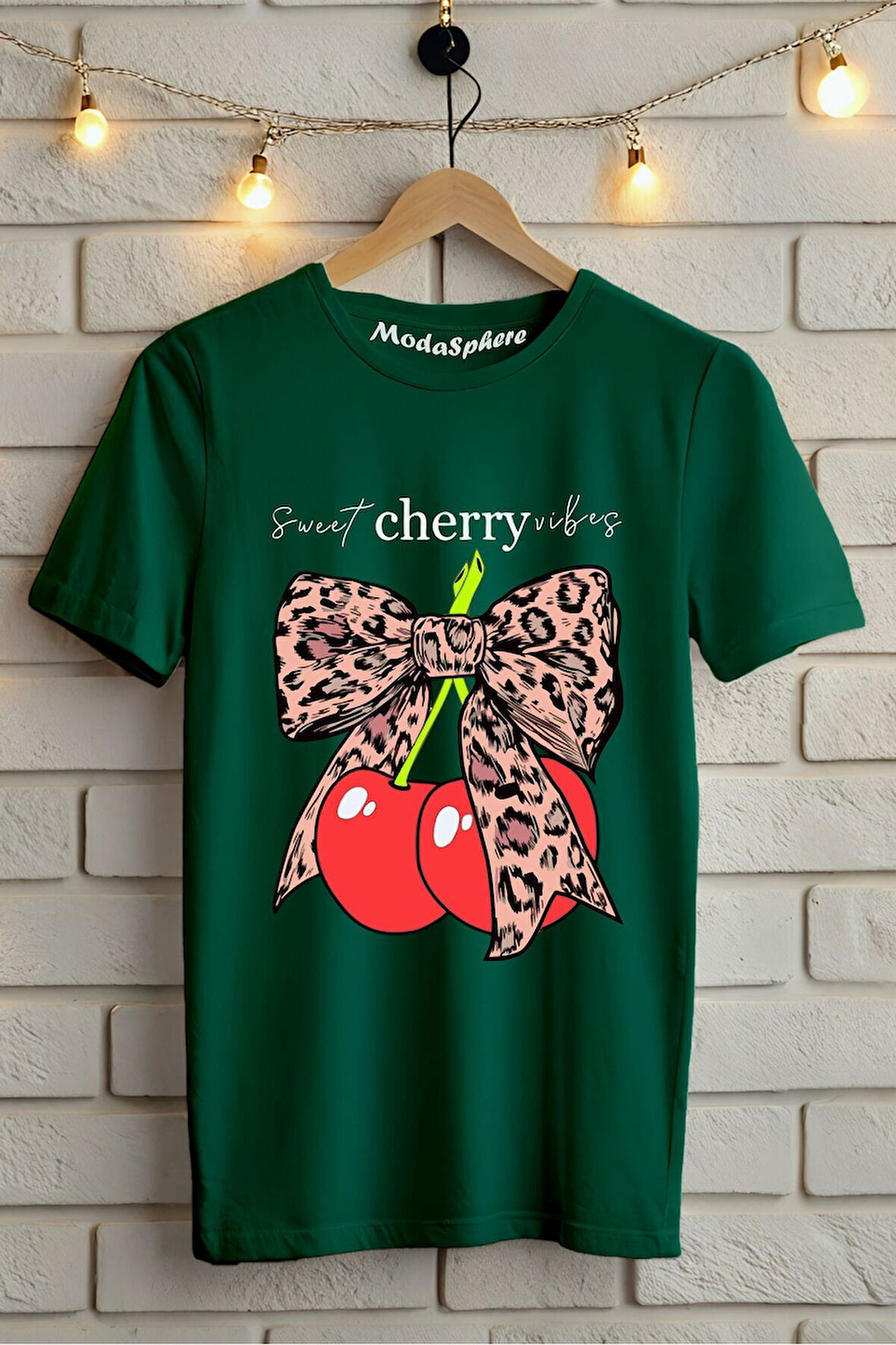 Sweet Cherry Baskılı Unisex Tişört