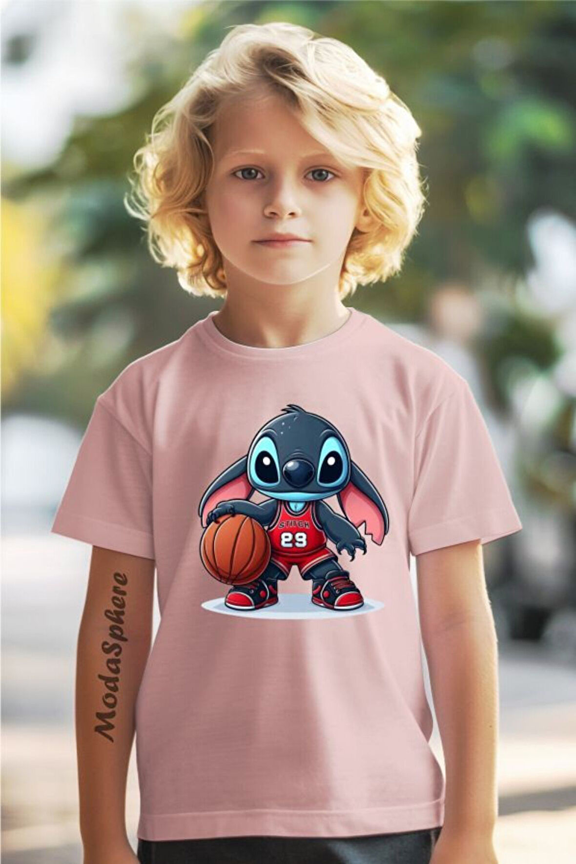 BASKETBOLCU STITCH BASKILI BİSİKLET YAKA KISA KOLLU ÇOCUK TİŞÖRT