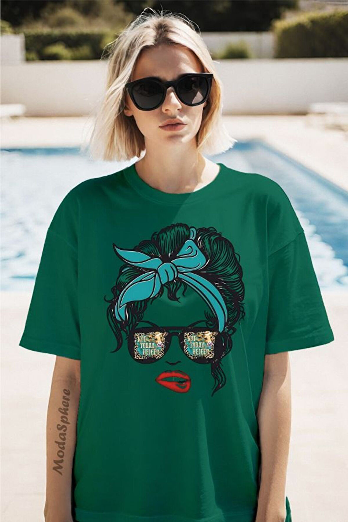 Gözlüklü Kadın Baskılı Unisex Oversize Tişört