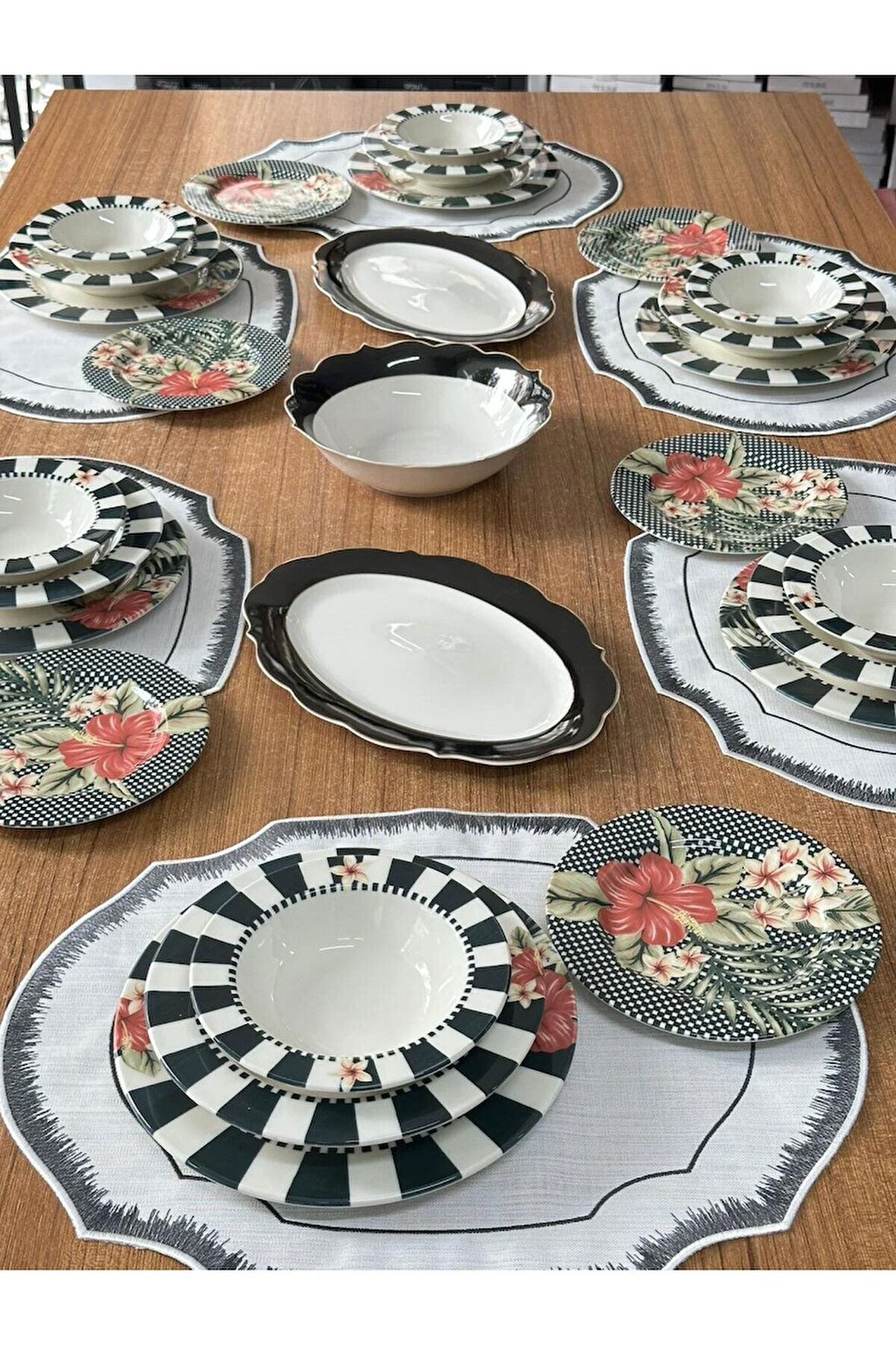 Yemek Takımı 33 Parça 6 Kişilik Black Flower
