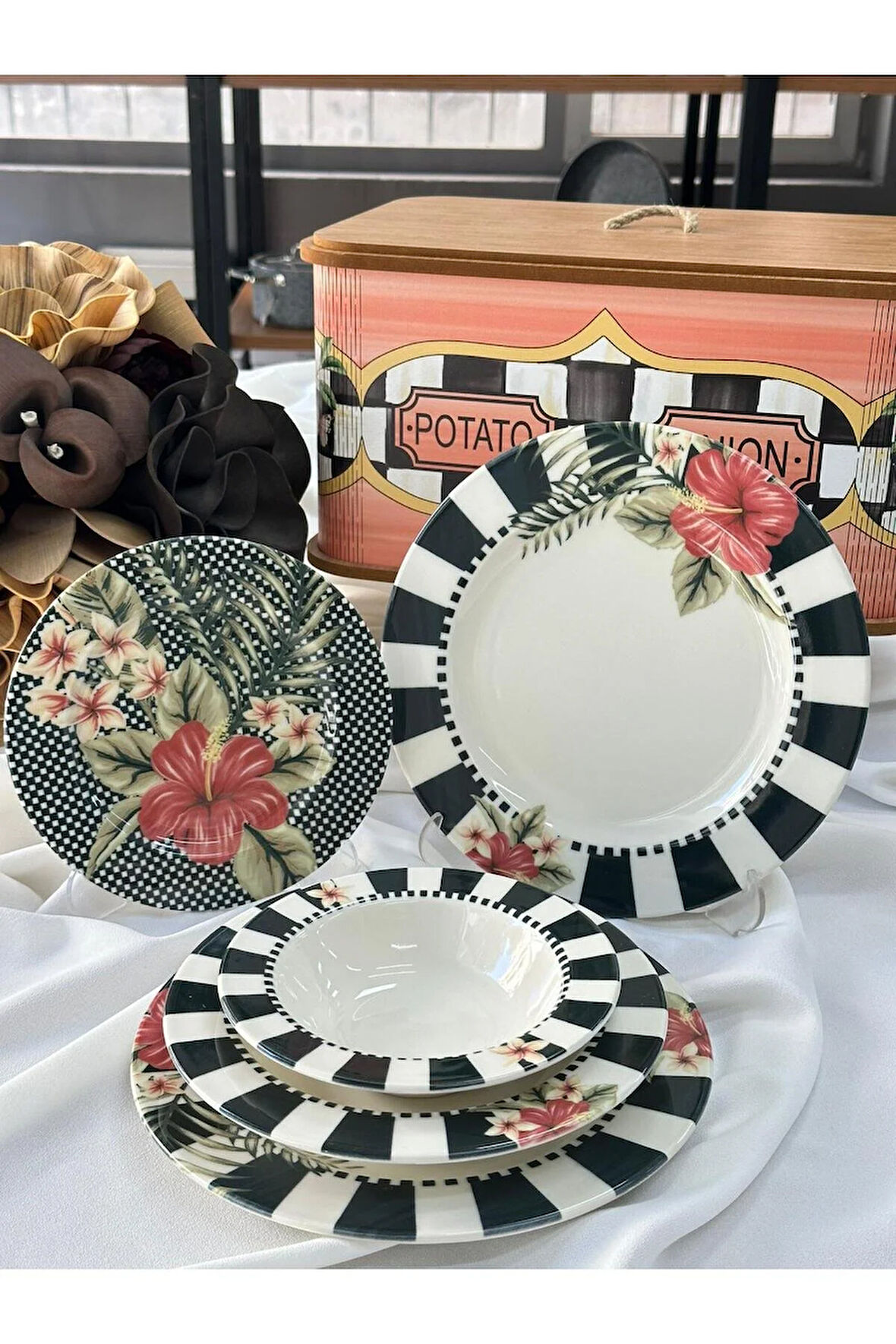 Kosova Yemek Takımı 24 Parça 6 Kişilik Black Flower