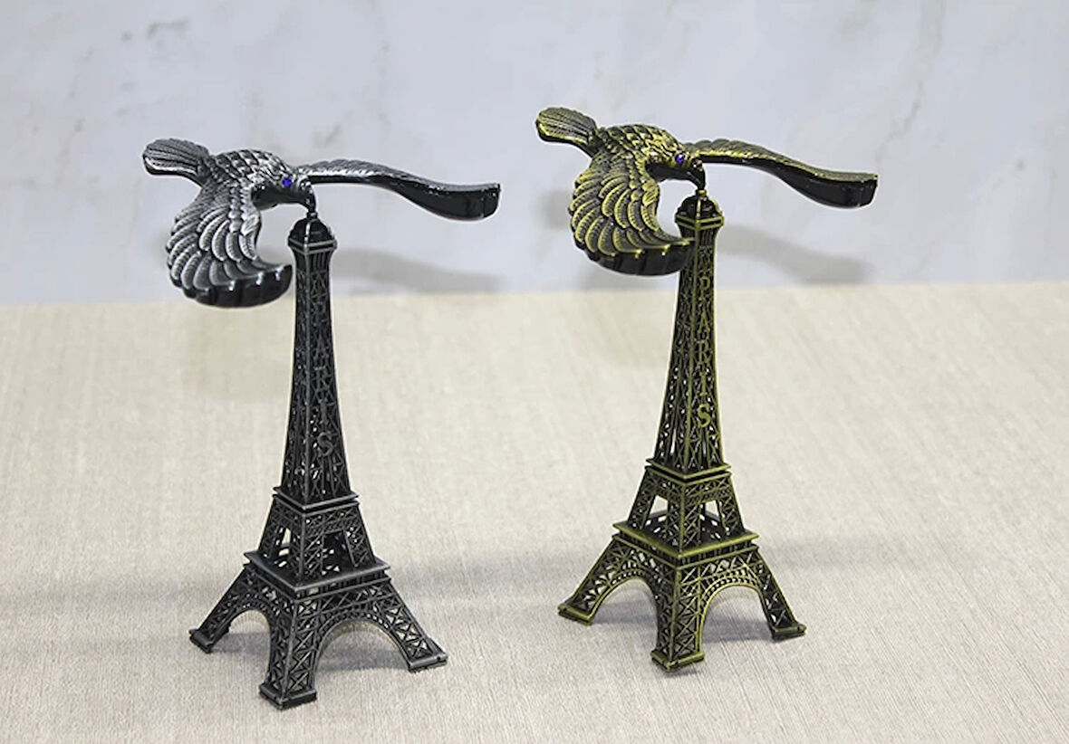 Kartallı Metal Eyfel Kulesi Model 2