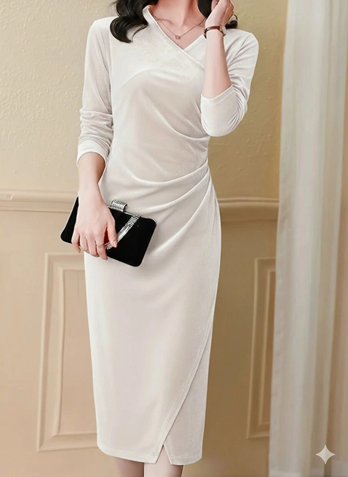 MDB Kadın Uzun Kollu Kruvaze Yakalı Yandan Büzgülü önden çapraz Detaylı Midi Kadife Elbise