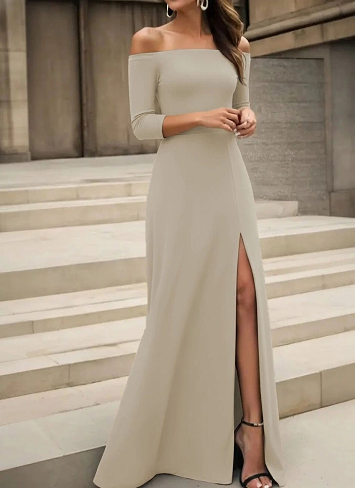 MDB Kadın Uzun Kollu Madonna Yakalı Yırtmaç Detaylı Uzun Ithal Krep Elbise