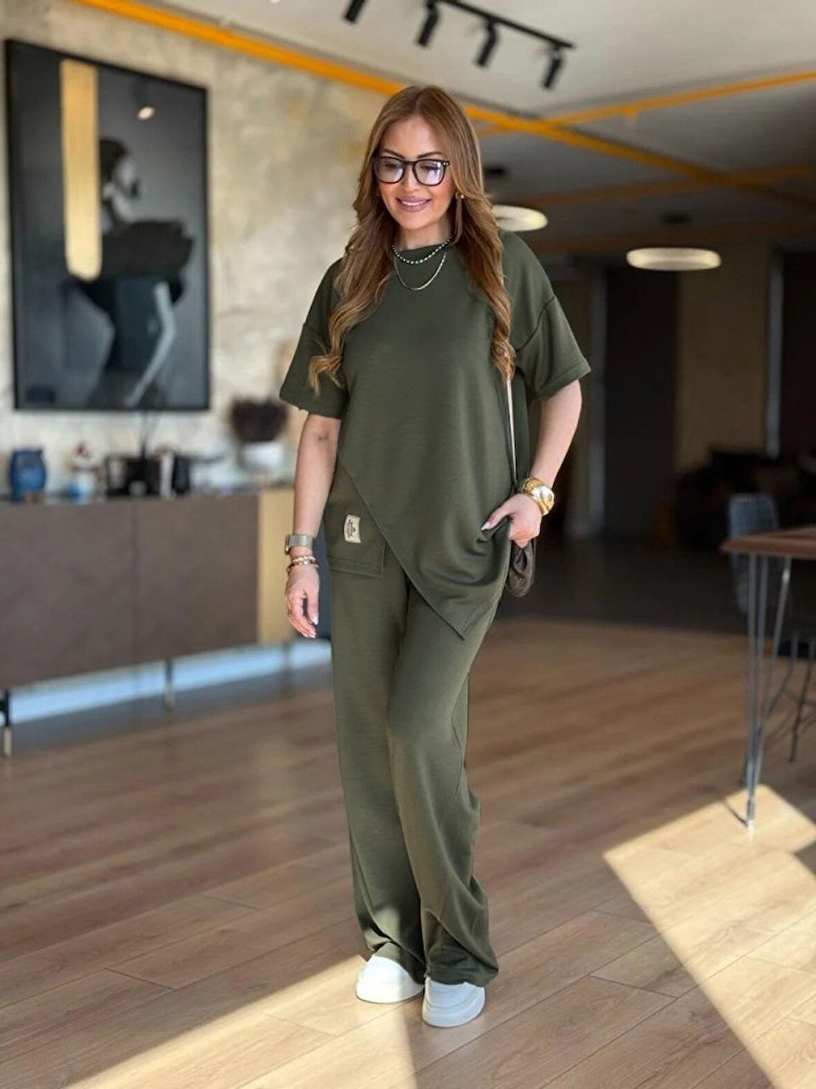 Kadın Kısa Kollu Bisiklet Yaka Asimetrik Viskon Iki Iplik Bluz Ve Pantolon Ikili Takım