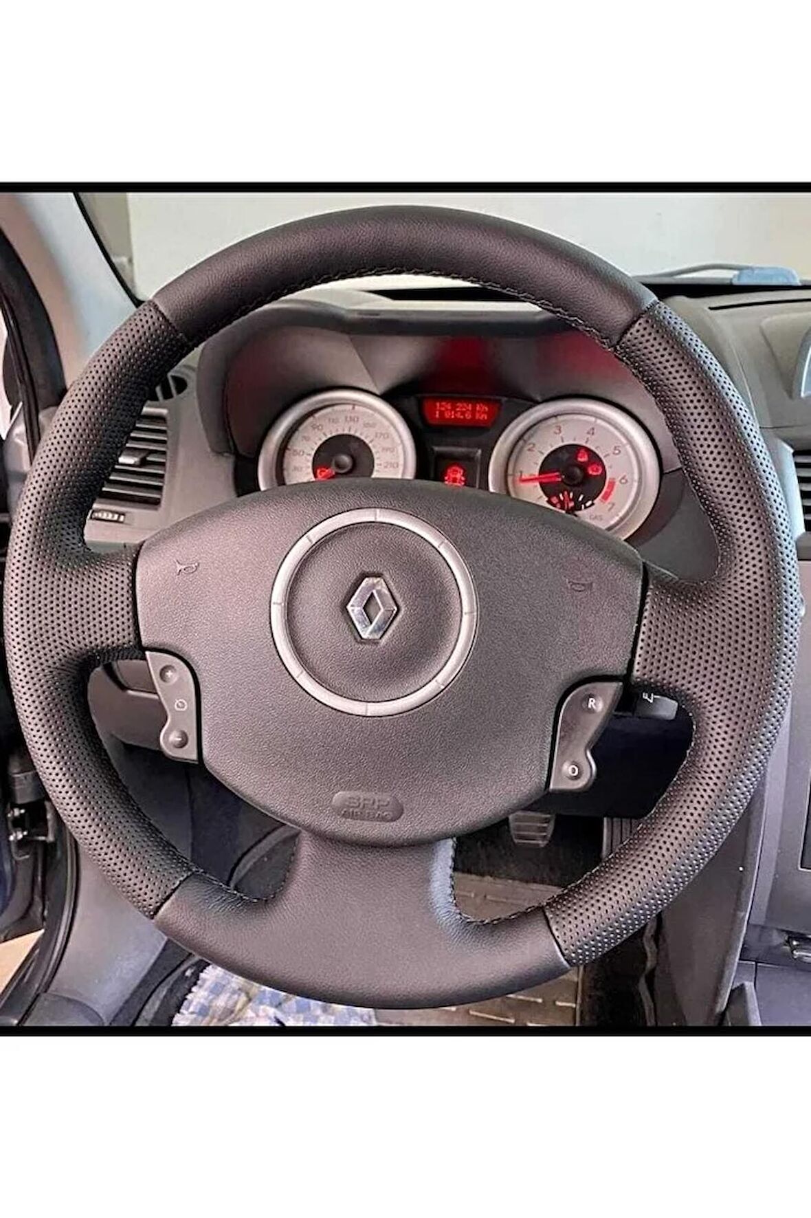 Renault Megane 2 Araca Özel Direksiyon Kılıfı(spor Model)