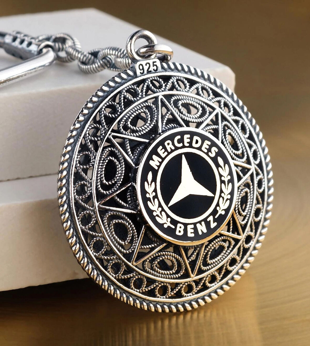 MERCEDES LOGOLU TELKARİ GÜMÜŞ ANAHTARLIK 925 AYAR. 