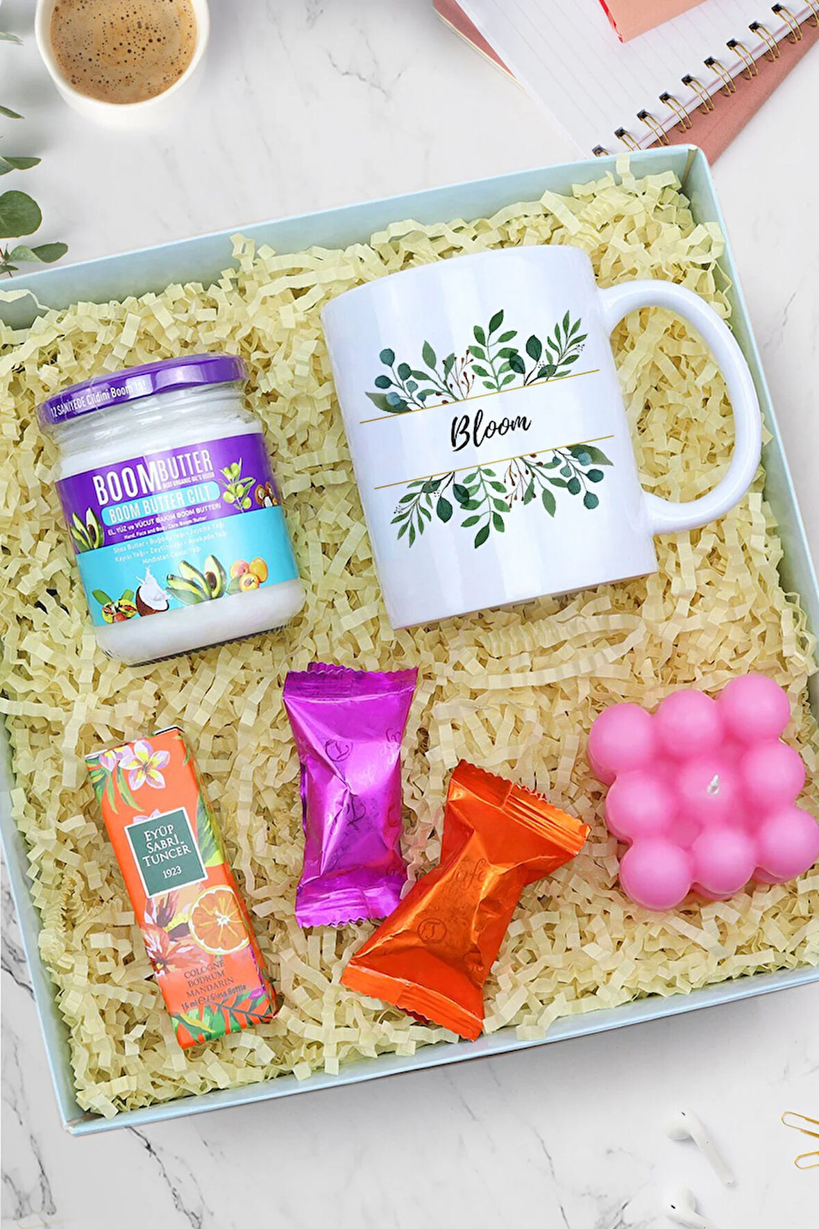 Kupa & Bubble Mum & Boom Butter Cilt Bakım Yağı & Mini Kolonya & 2'li Tafe Hurma Hediye Seti