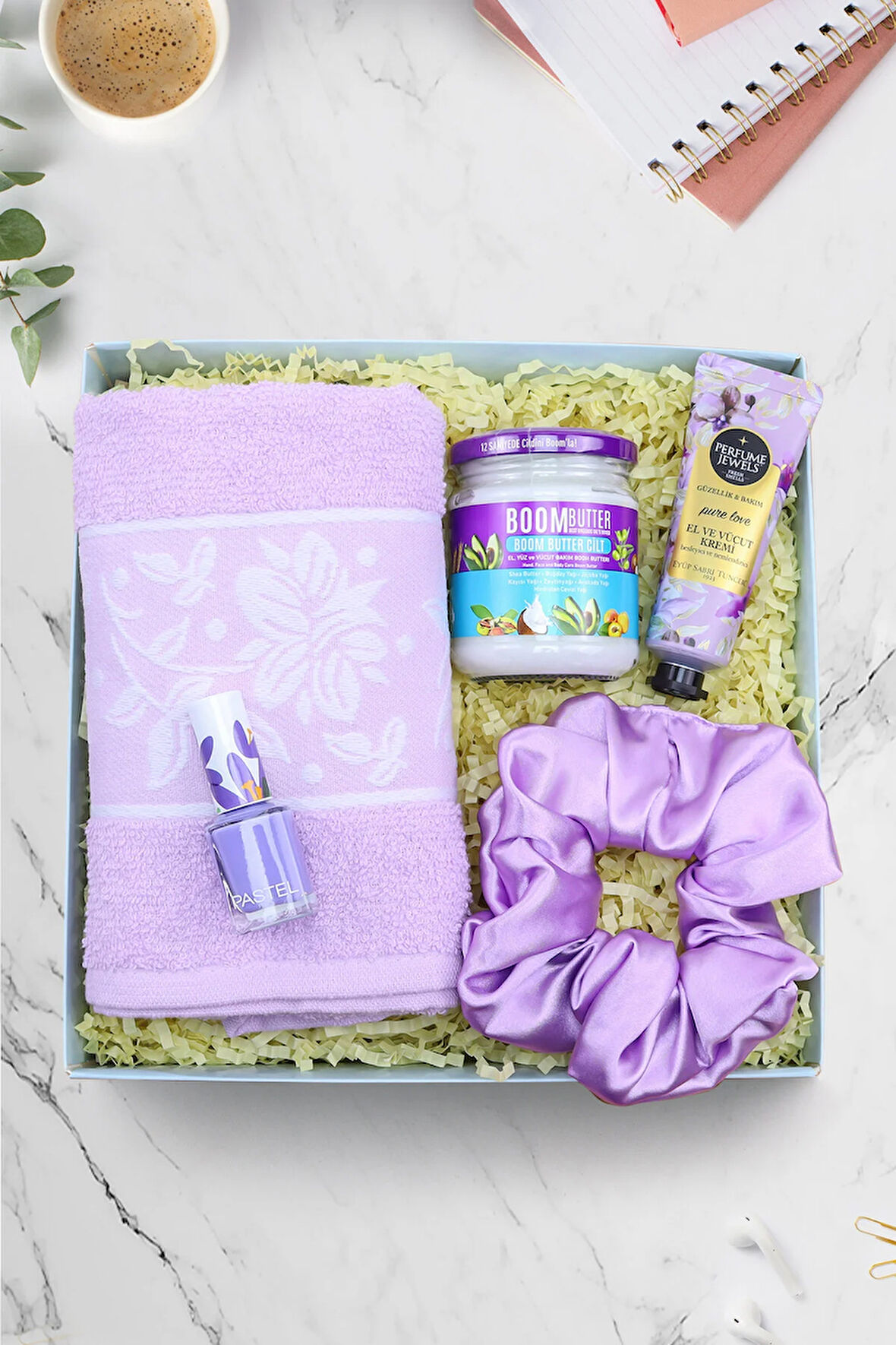 Havlu & Boom Butter Cilt Bakım Yağı & Oje & Eyüp Sabri Tuncer El ve Vücut Kremi & Toka Hediye Seti