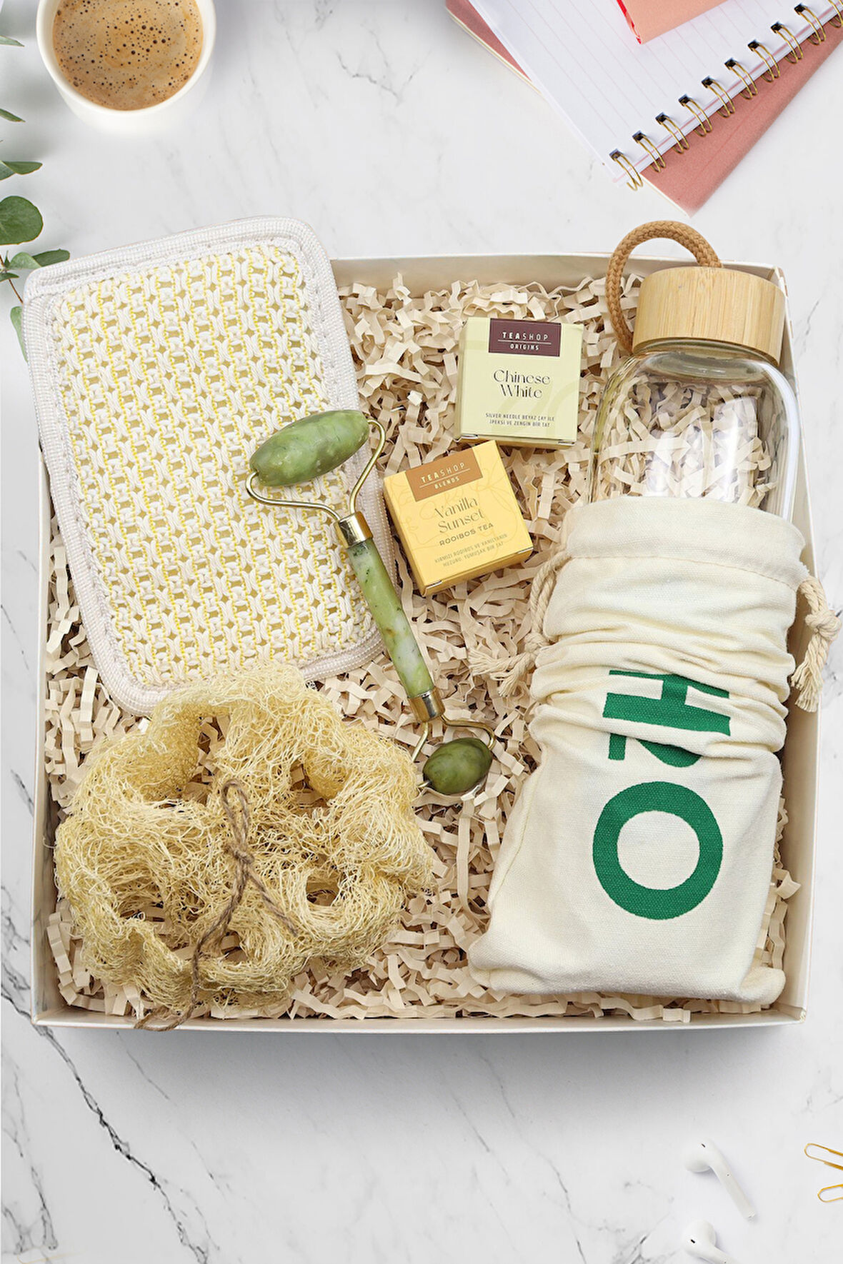 Bambu 600 Ml Cam Matara & Yeşim Taşı Masaj Aleti & 2'li Bitki Çayı & Kabak Lifi&Kese Hediye Seti