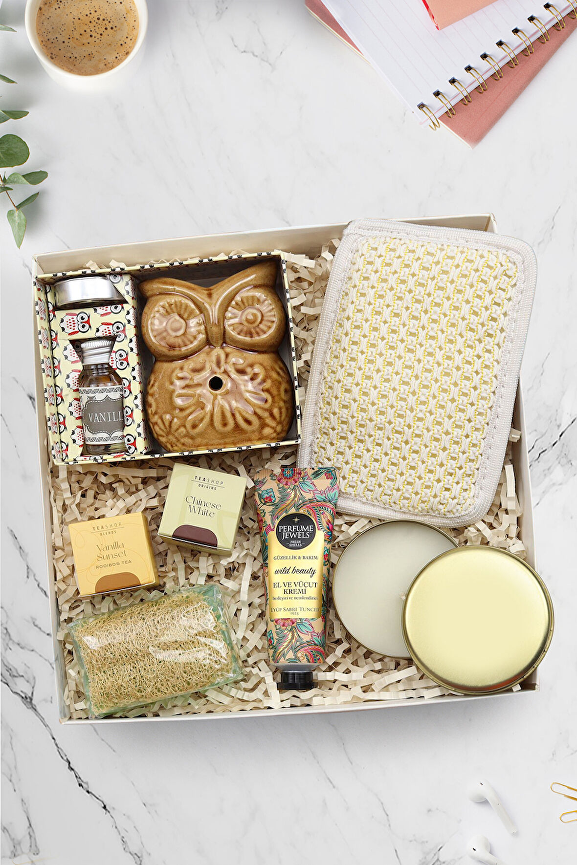 Gold Metal Mum & Buhurdanlık & Sabun & Teashop 2'li Bitki Çayı & Krem & Duş Kesesi Hediye Seti