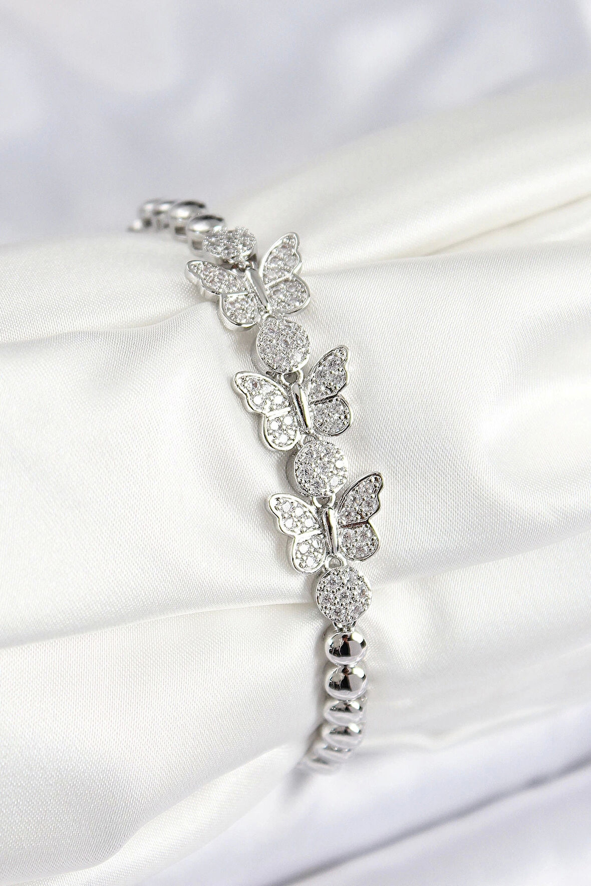 CEYLAN ADAM Pirinç Zirkon Taşlı Kelebek Model Gümüş Renk Kadın Bileklik