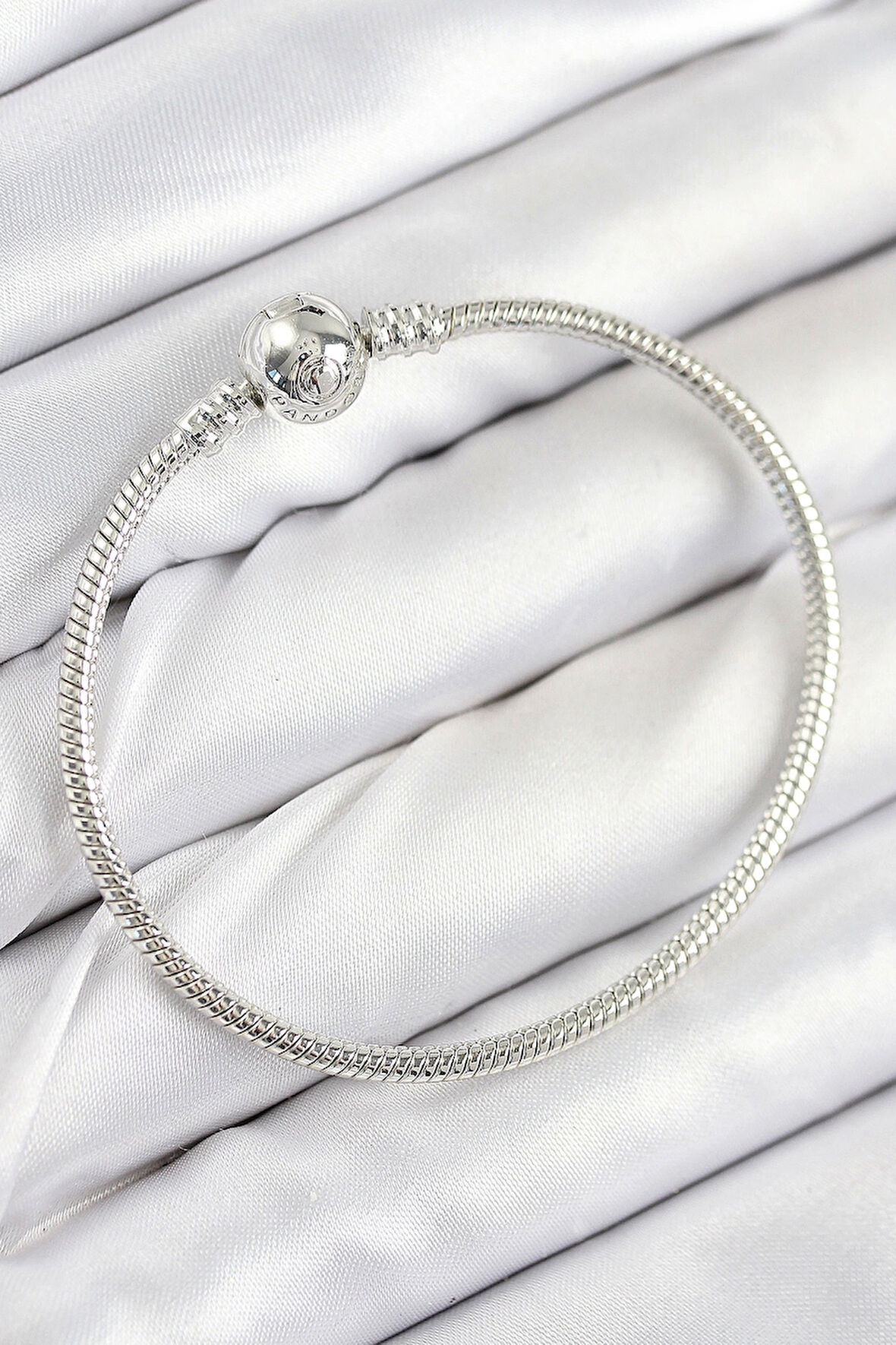 CEYLAN ADAM Pirinç Charm Topcuk Model Gümüş Renk Kadın Bileklik