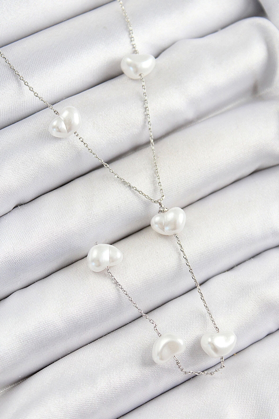 CEYLAN ADAM 316L Çelik İncili Kalp Figürlü Y Model Gümüş Renk Kadın Kolye