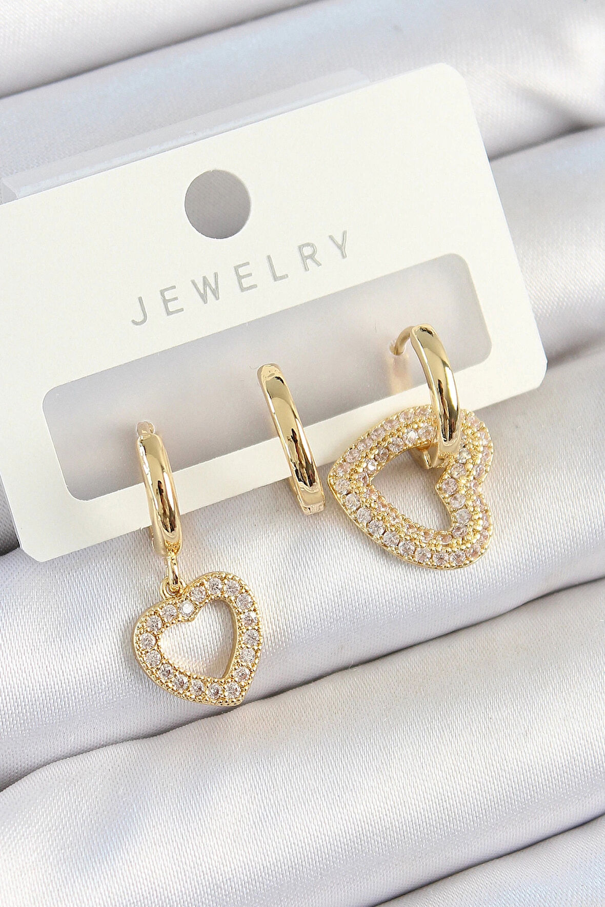 CEYLAN ADAM Pirinç Zirkon Taşlı Kalp Model Gold Renk 3'lü Çift Kadın Küpe Set
