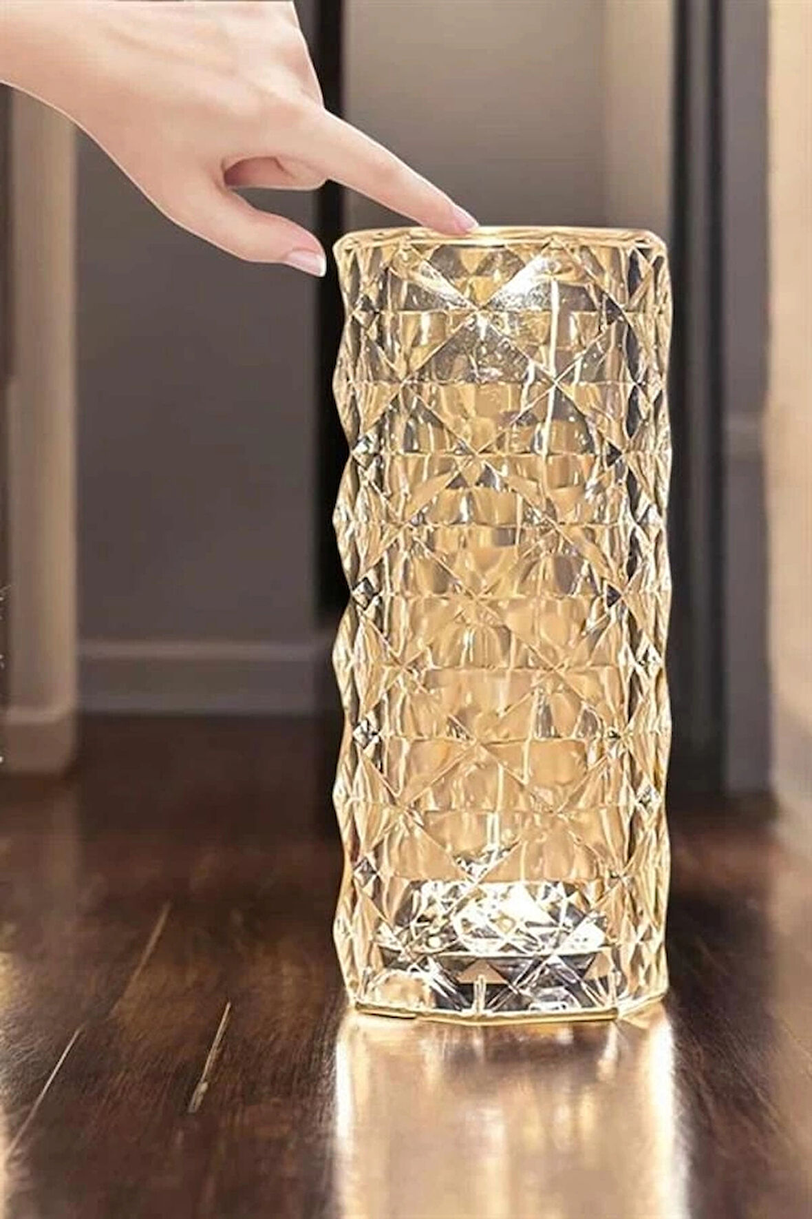 CEYLAN ADAM Kristal Dokunmatik Ve Kumandalı Masa Ve Gece lambası