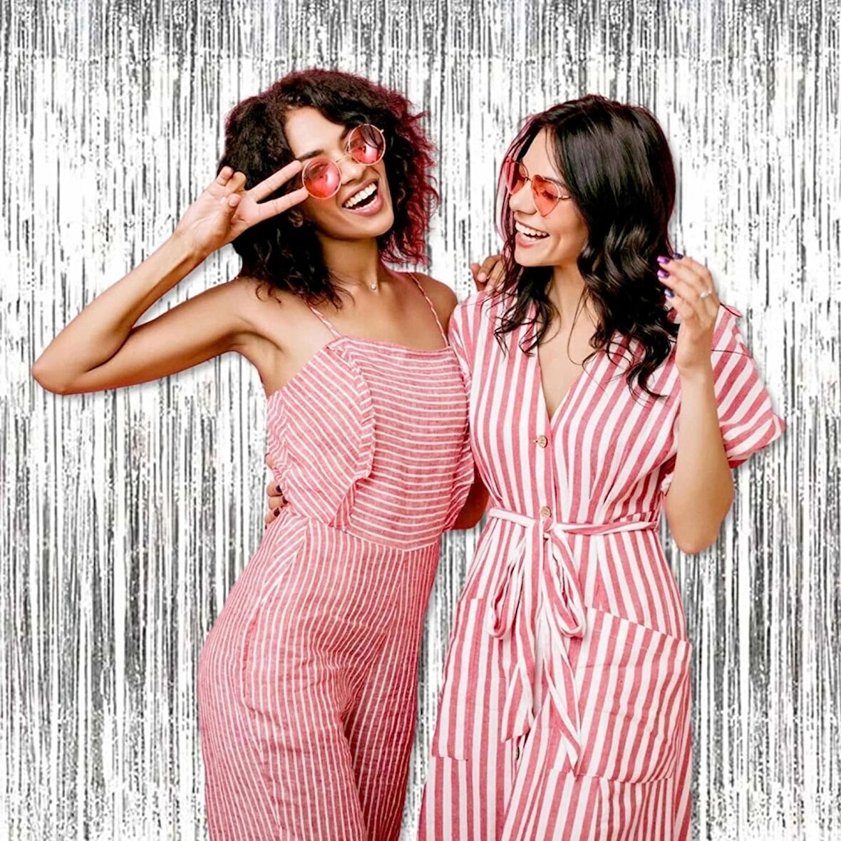 CEYLAN ADAM  Gümüş Renk Ekstra Metalize Parlak Saçaklı Arka Fon Perde İthal  1x2 Metre