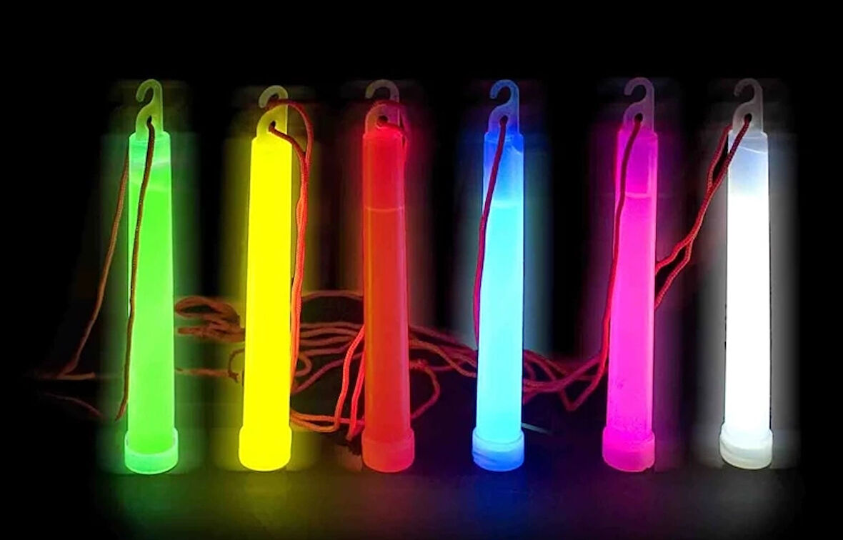 CEYLAN ADAM   Karanlıkta Yanan Asılabilir ip Aparatlı Glow Stick Kolye Glow Stick Lamba 6 Adet 6 Renk 15 cm