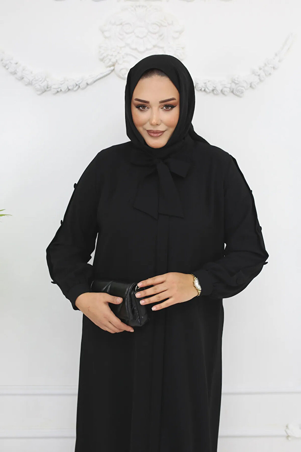 Siyah Fularlı Düğme Detaylı Fermuarlı Büyük Beden Kadın Ferace Mf-2257