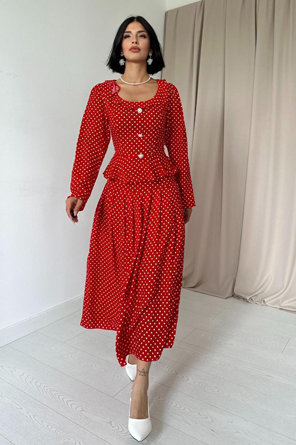 Kırmızı Puantiye Desenli Volanlı Elbise