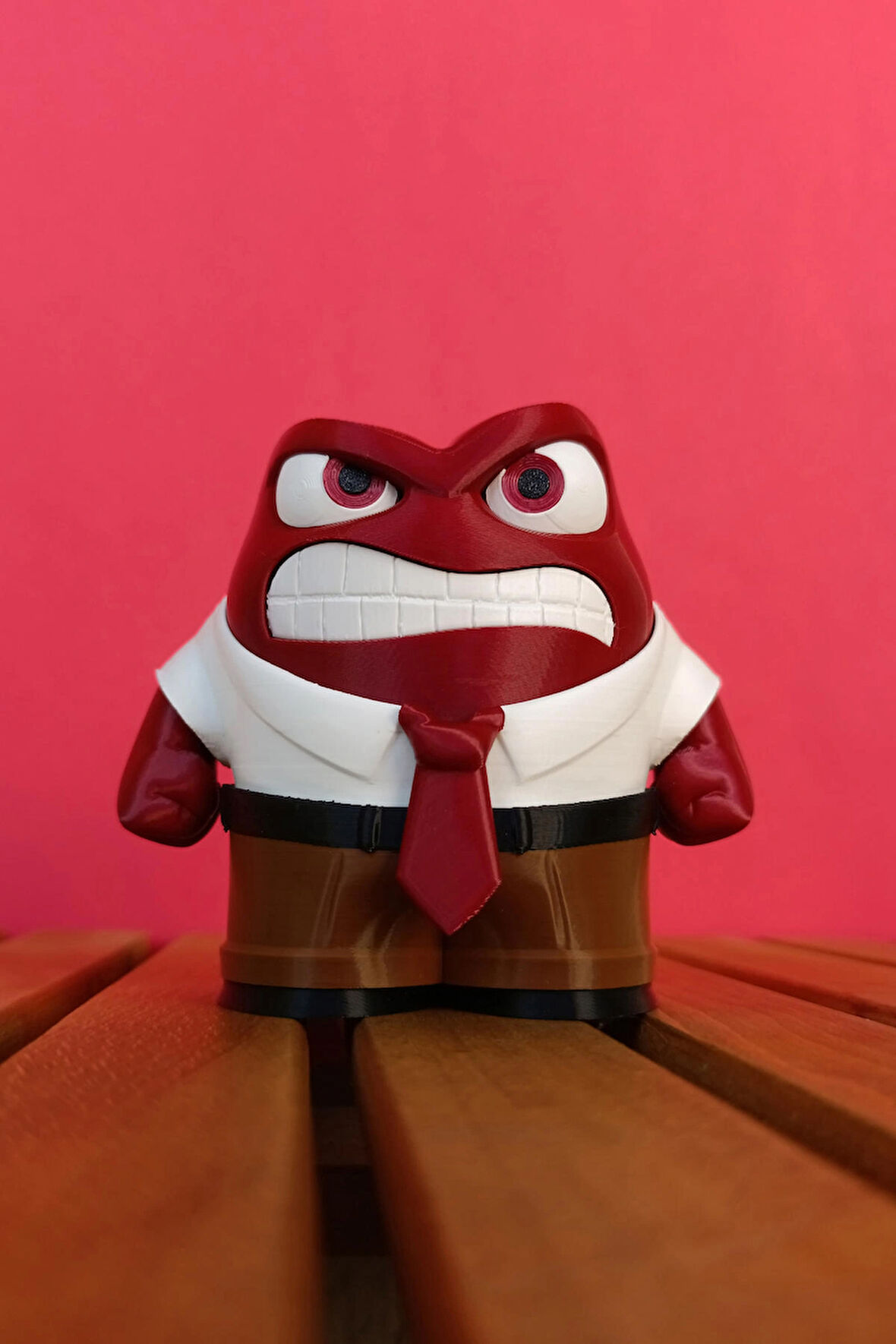 Inside Out (Ters Yüz) Öfke Karakter Figürü – 10 cm Koleksiyonluk ve Hediyelik Dekoratif Figür