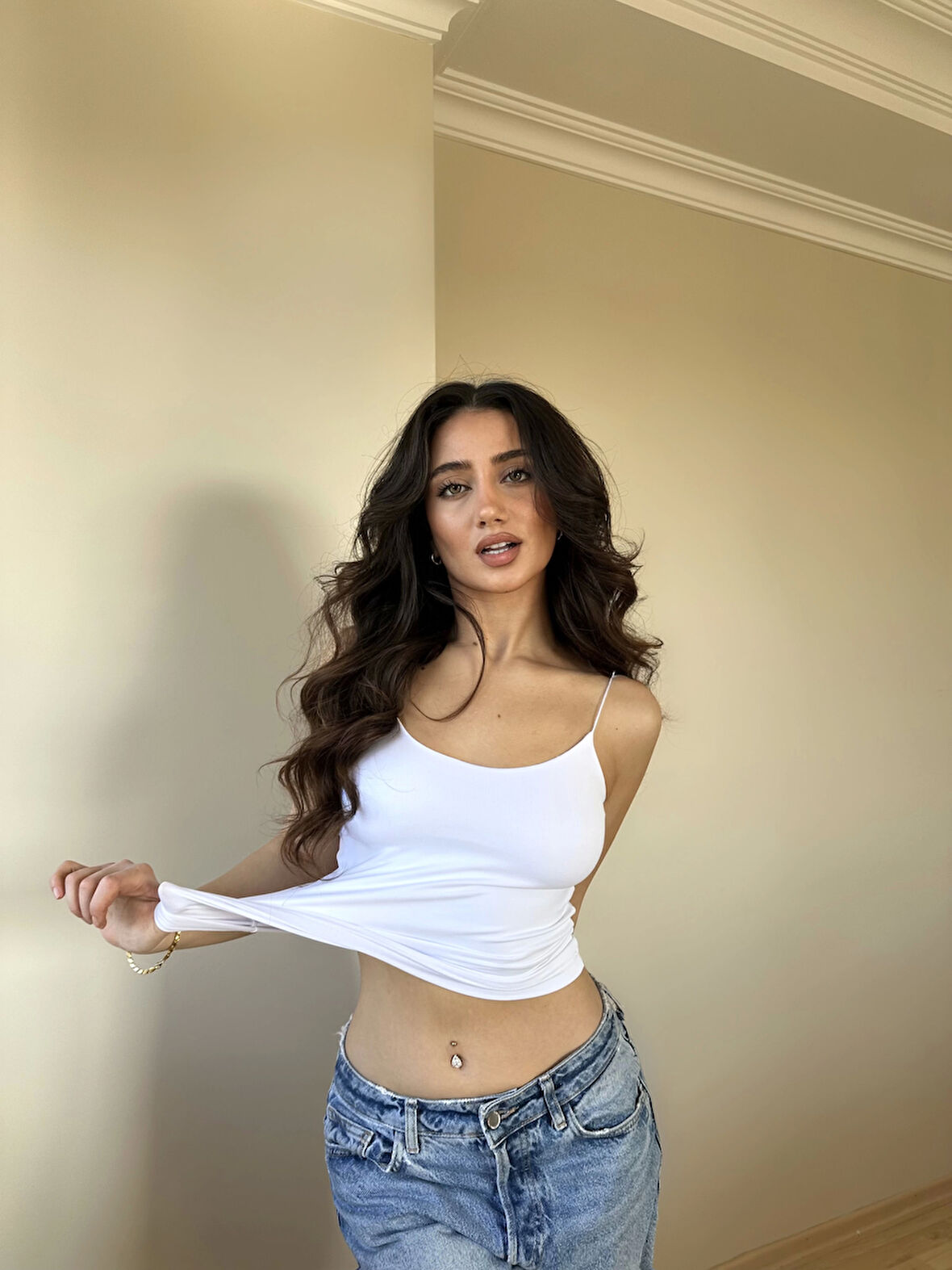 Beyaz ZRA Model Poliamid İp Askı Bluz
