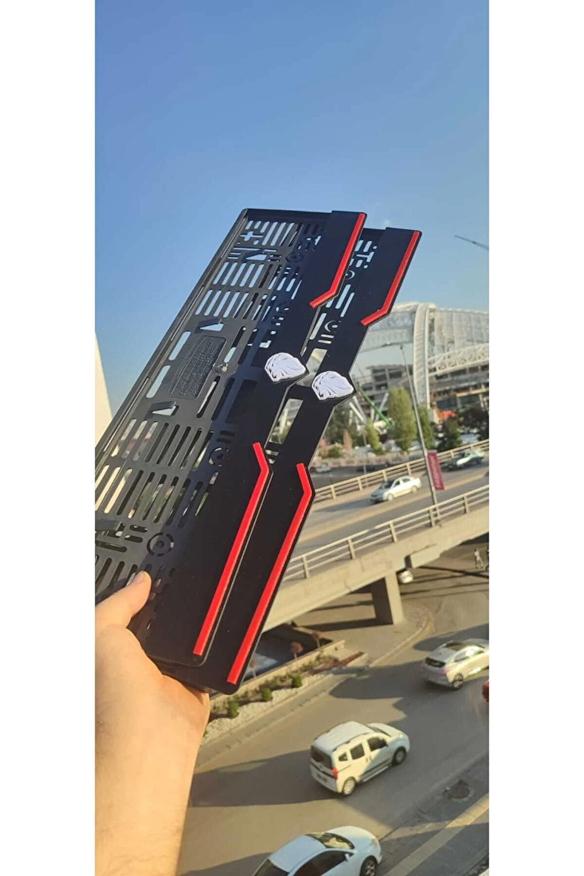 Peugeot Model Uyumlu Kırmızı Çizgili Pleksi Piona Black Plakalık