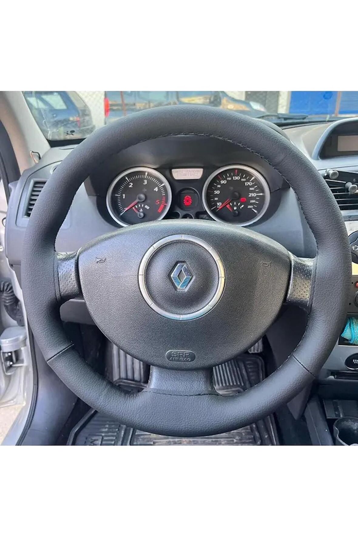 RENAULT MEGANE 2 ÜNİVERSAL DİKMELİ DİREKSİYON KILIFI