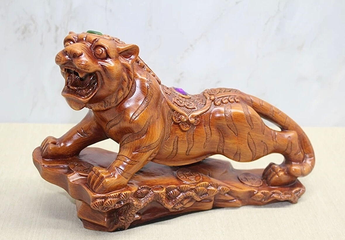 CEYLAN ADAM Polyester Kaplan Figürü Alk3620