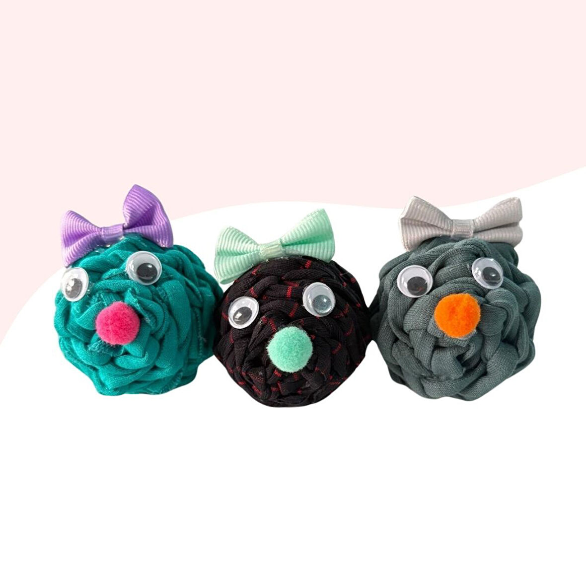 3Lü Çıngıraklı Örme Kedi Oyuncağı 9Cm Yeşil-Siyah-Gri