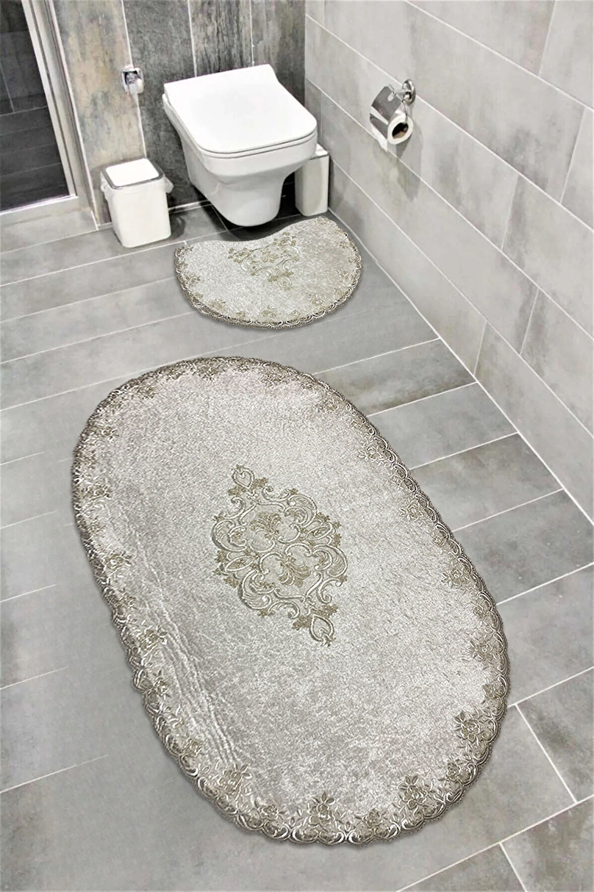 Milas Kaymaz Taban, Kadife Dantel Detaylı 3'lü Süper Lüks Oval Banyo Paspası Seti Ekru