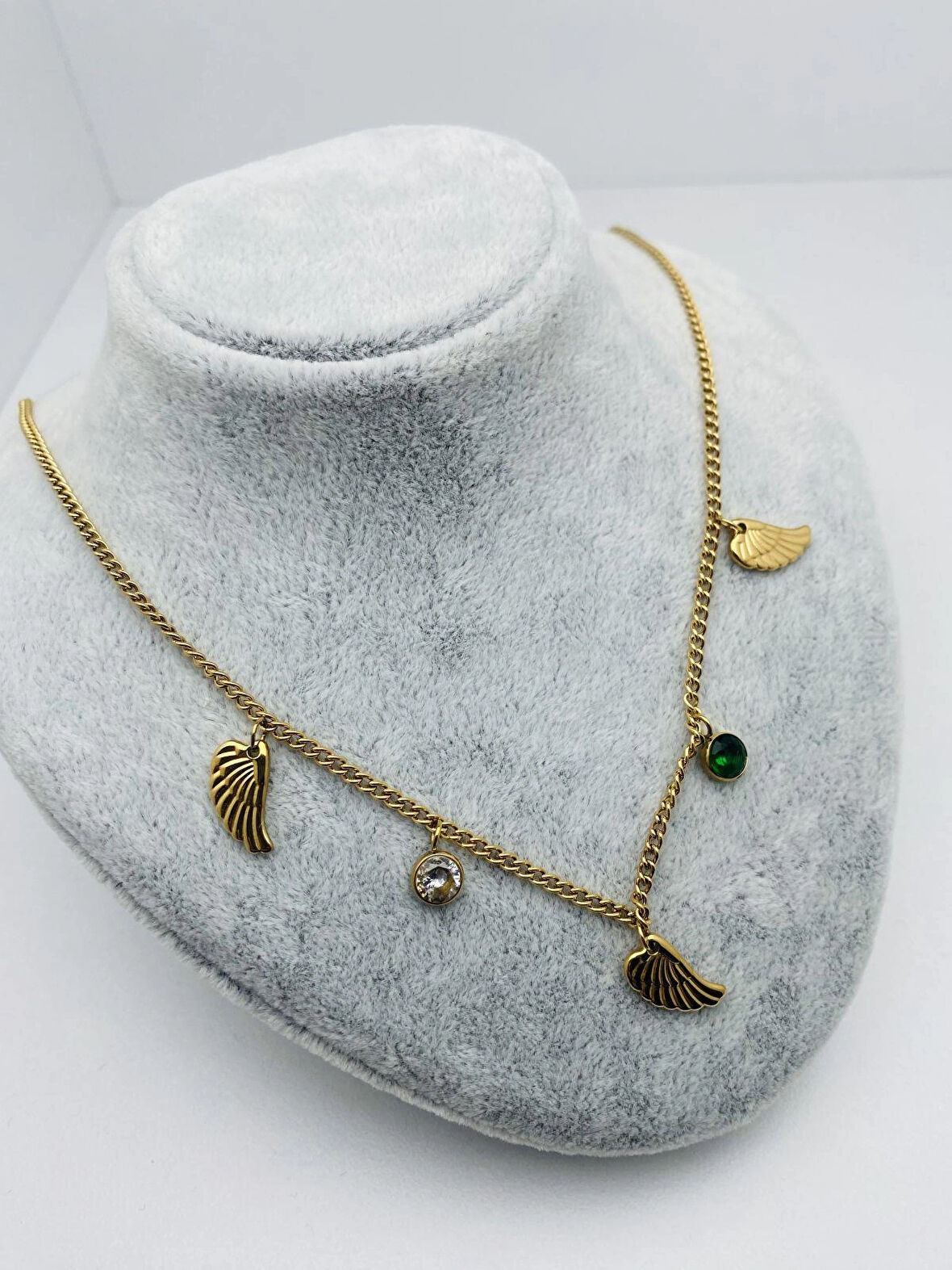 MELEK KANATLI ZİRKON TAŞLI ALTIN KAPLAMA KOLYE