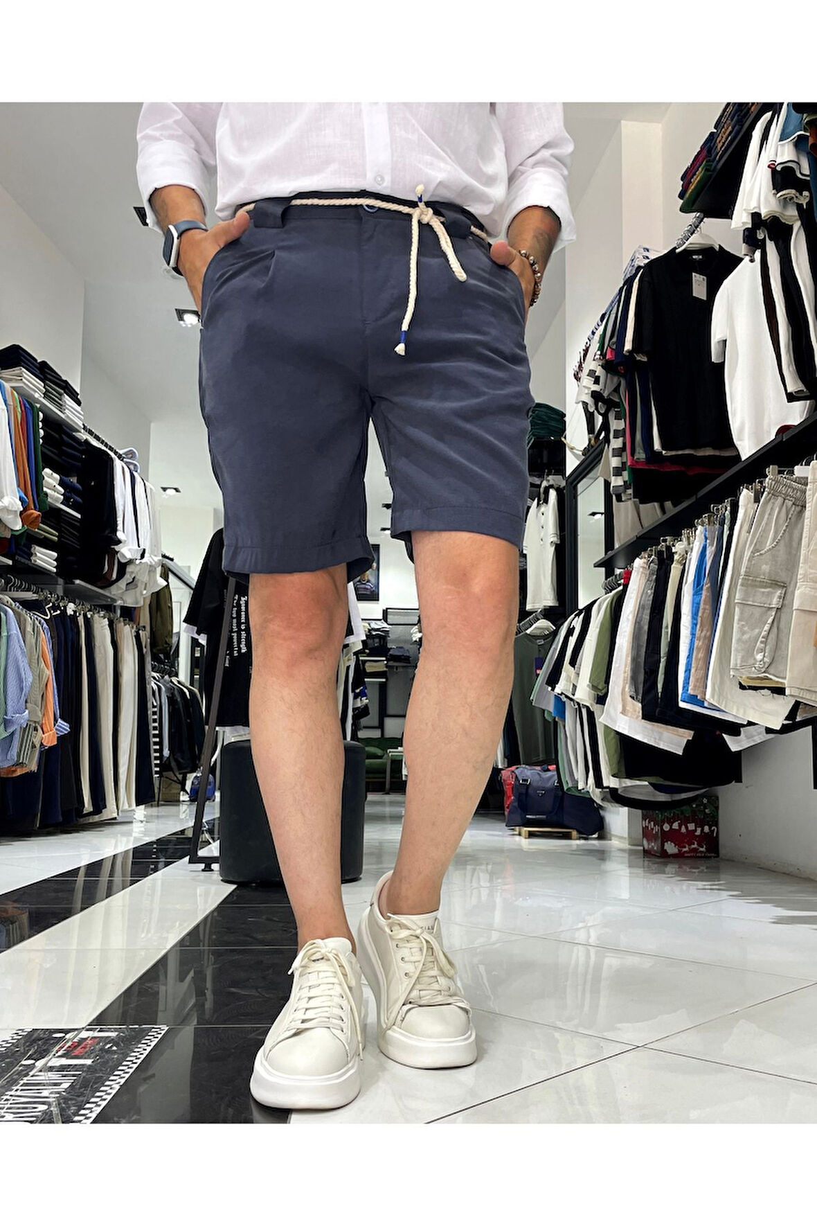 Modal Kemer Detaylı Erkek Şort