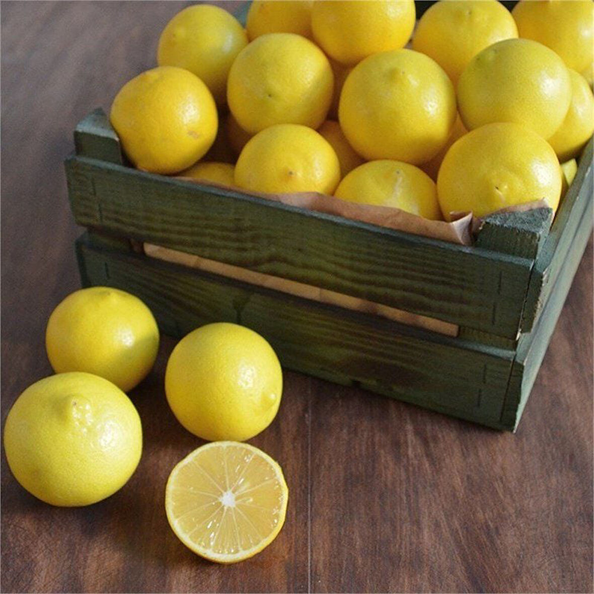 Tüplü Kokulu Nadir Bitki Bitki Tatlı Limon Şeker Limon Fidanı Seneye Meyve Verir