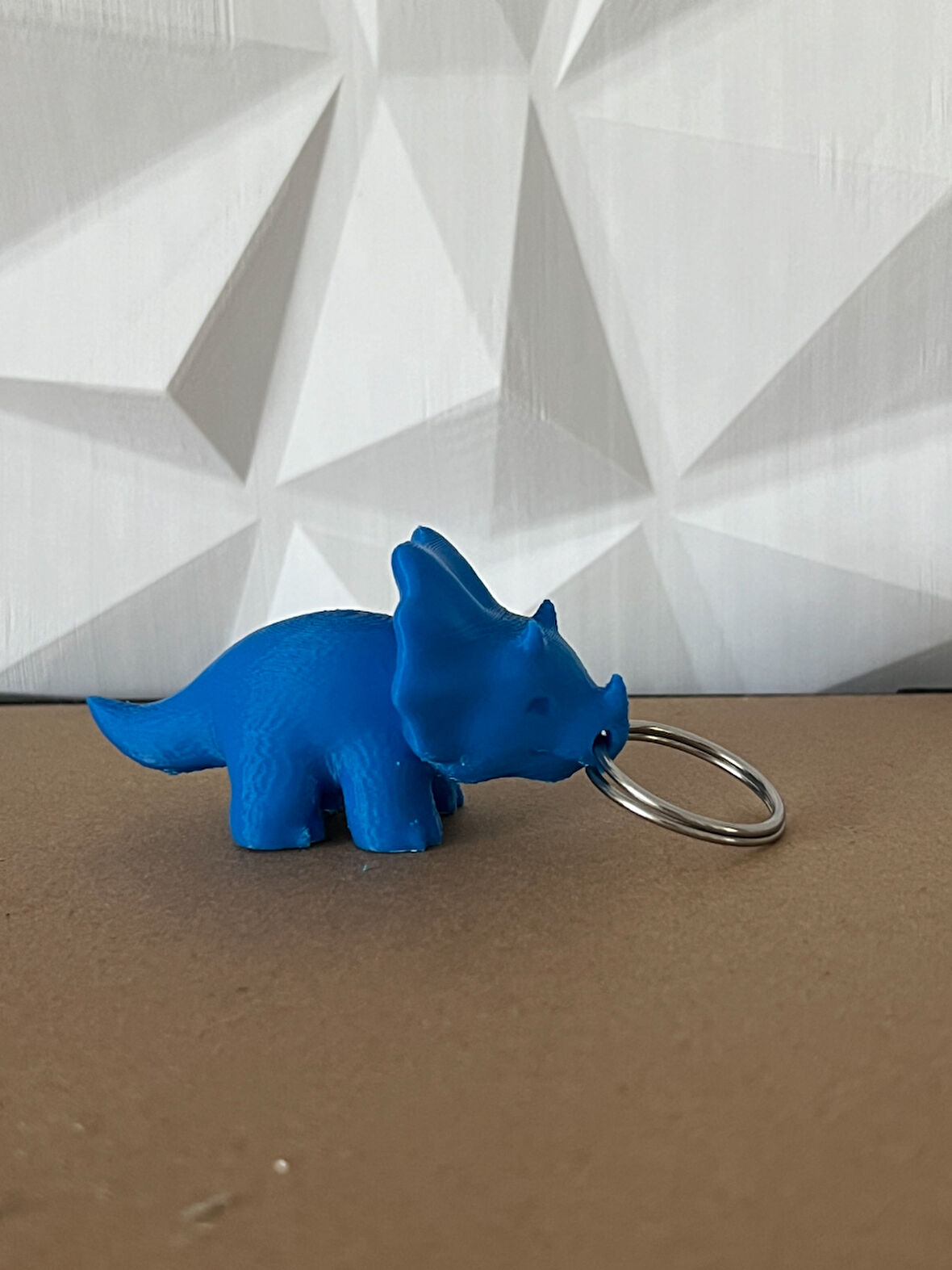 Sevimli Triceratops Anahtarlık 1 Adet - Çevre Dostu PLA