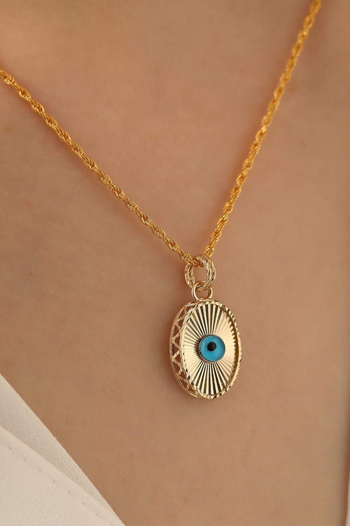 14 Ayar Altın Işıltılı Oval Göz Kolye