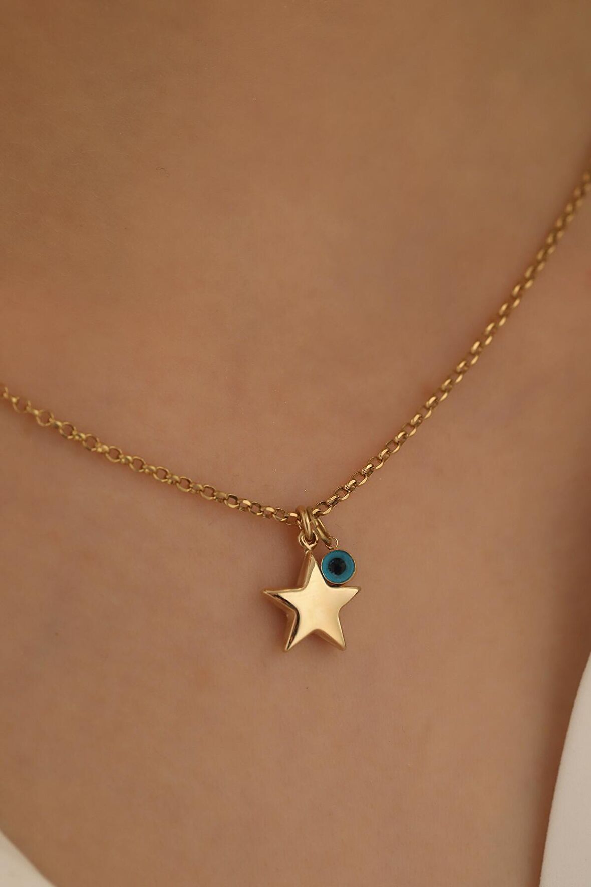 14 Ayar Altın Yıldız Göz Doç Zincir Kolye