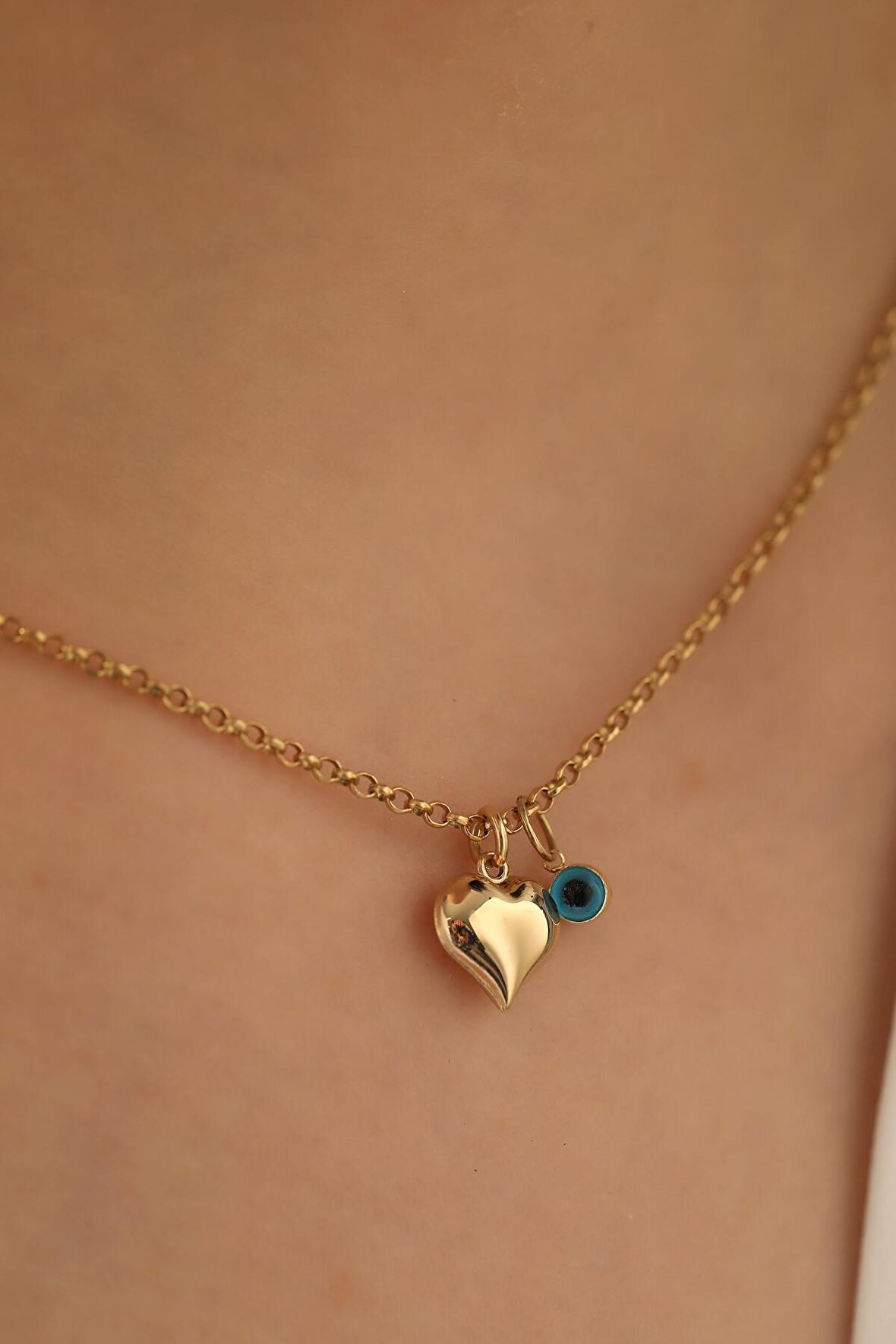 14 Ayar Altın Kalp Göz Doç Zincir Kolye