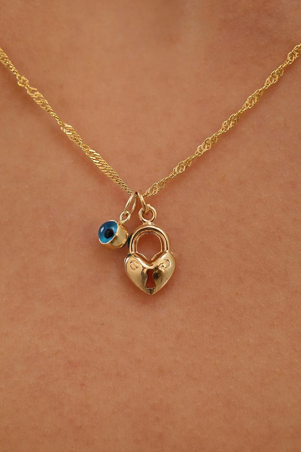 14 Ayar Altın Kalp-Göz Singapur Zincir Kolye