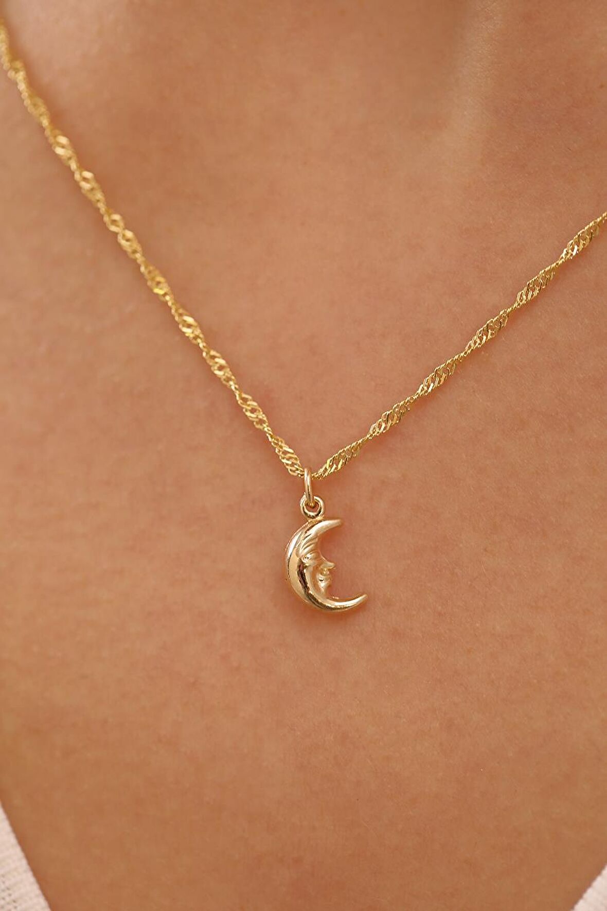 14 Ayar Altın Ay Dede Singapur Zincir Kolye