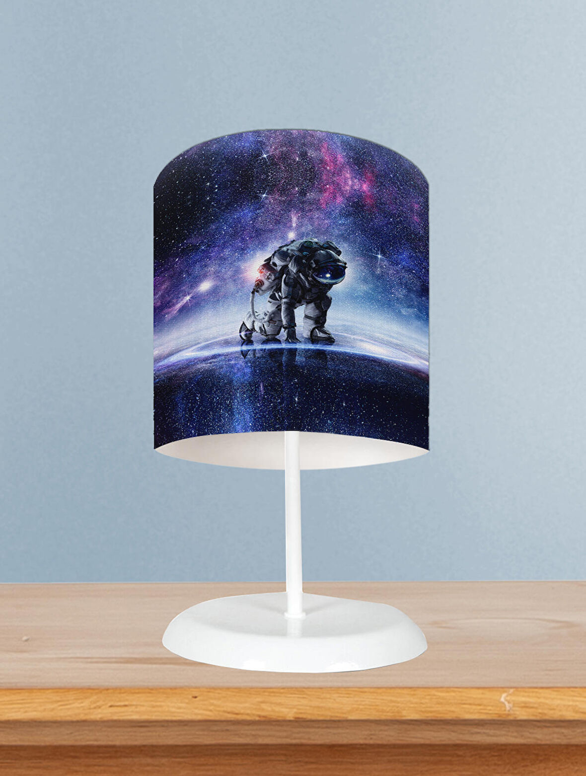 MEKTA HOME BEBEK VE ÇOCUK ODASI Galaksi Astronot Desenli Abajur