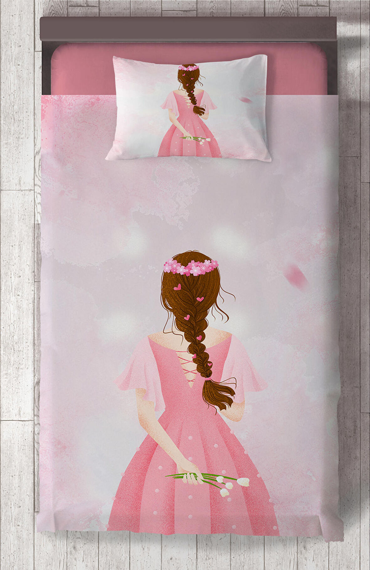 MEKTA HOME BEBEK VE ÇOCUK ODASI Örgülü Saçlı Kız Desenli Yatak Örtüsü