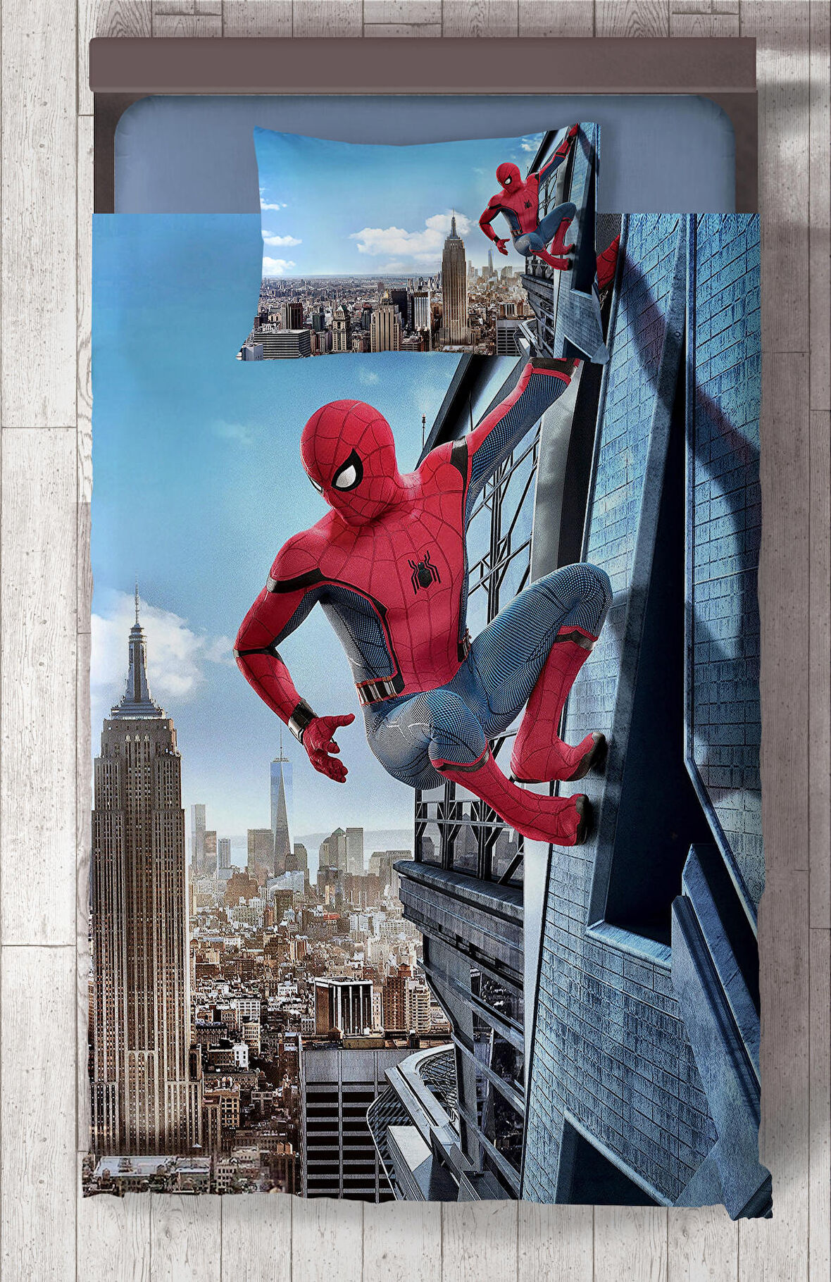 MEKTA HOME BEBEK VE ÇOCUK ODASI Spider-Man Desenli Yatak Örtüsü