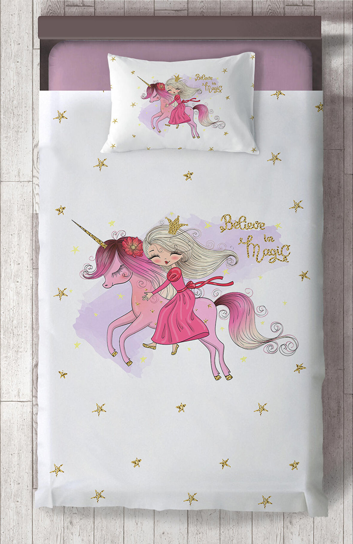 MEKTA HOME BEBEK VE ÇOCUK ODASI Unicorn Üzerinde Prenses Kız Desenli Yatak Örtüsü