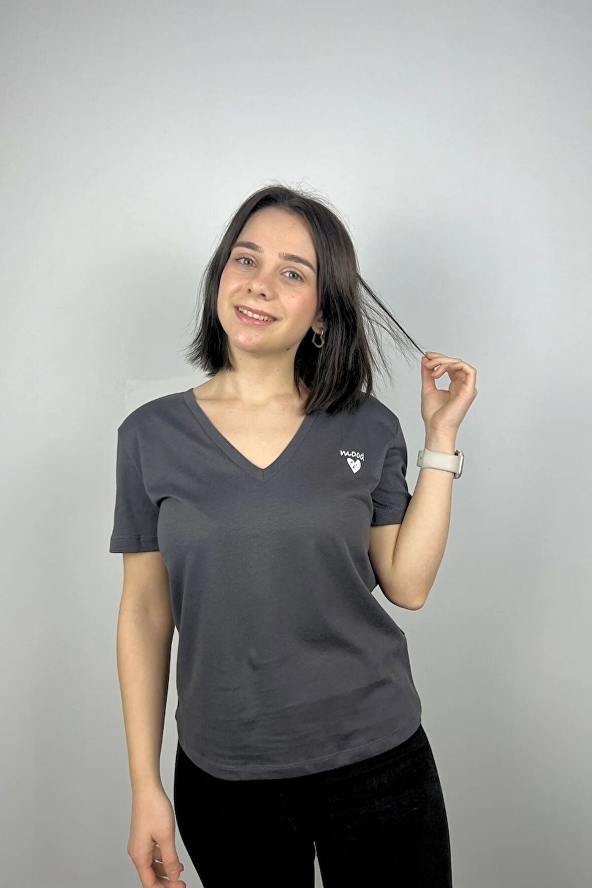 Kadın %100 Pamuk V Yaka Kısa Kollu Tişört - Kalp Baskılı