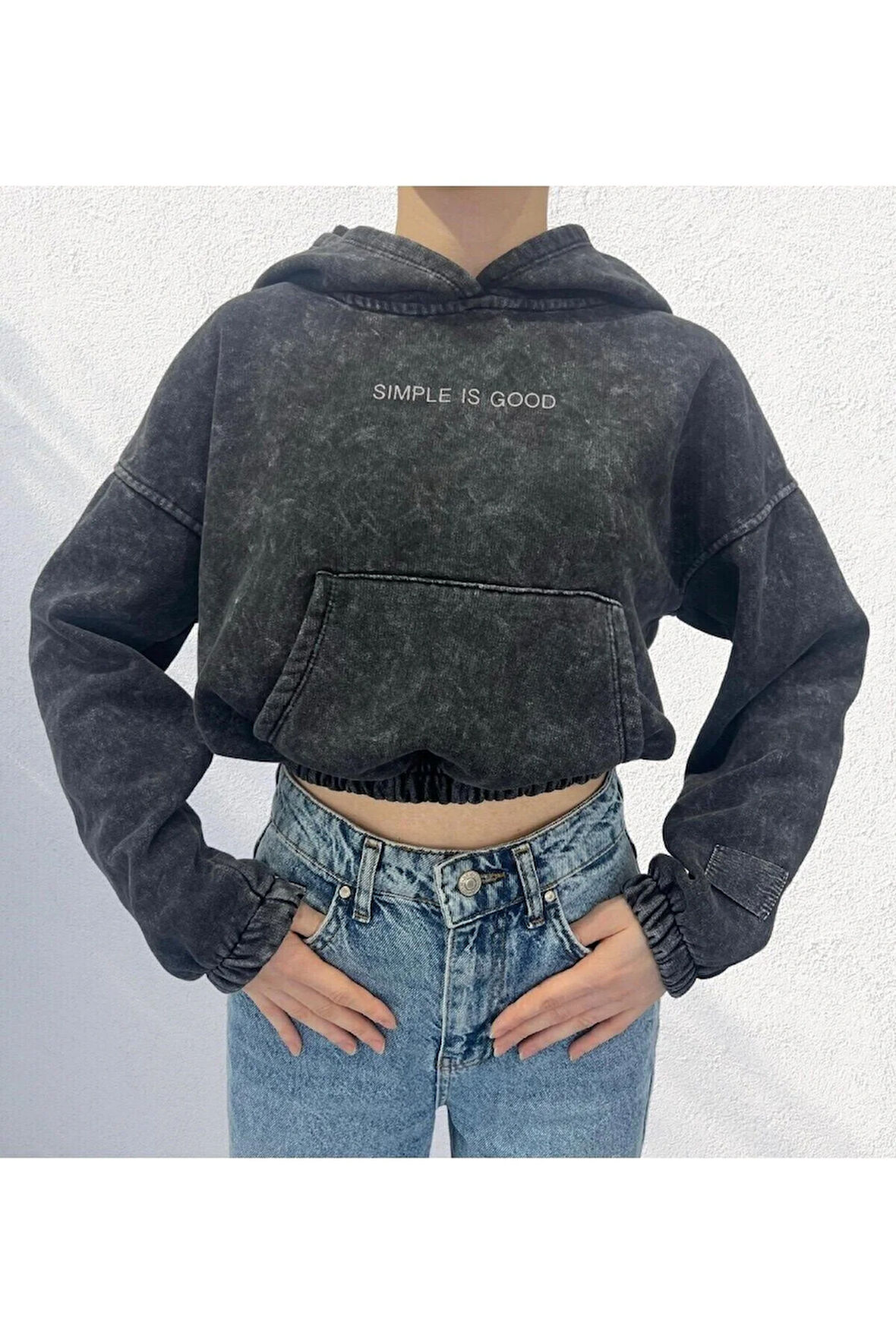 Yıkamalı Crop Kapüşonlu 3 İplik Şardonlu Kanguru Cepli Sweatshirt