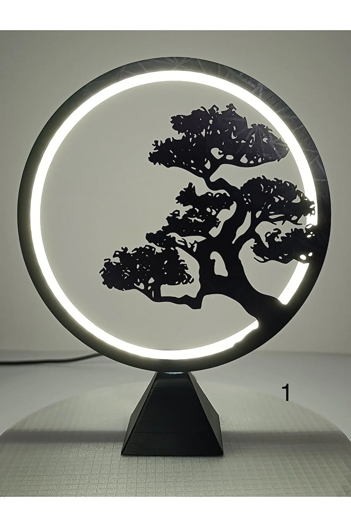 Bonsai Dekoratif LED Masa Lambası – Değiştirilebilir Ön Tasarımlı